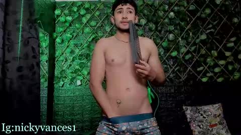 nicky online show from 10-17-25, 09:17