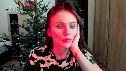 Nicky Weekends online show from 01-01-25, 07:43