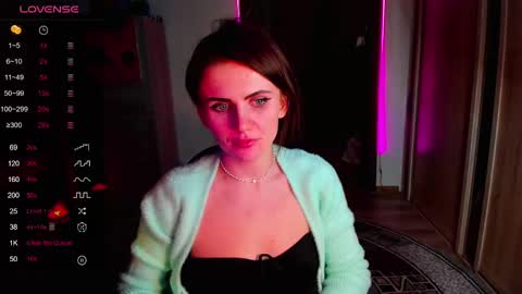 Nicky Weekends online show from 02-28-25, 01:05