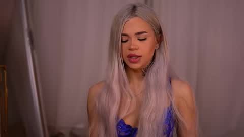 Nicky online show from 10-24-25, 05:53