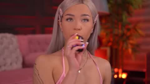 Nicky online show from 11-06-25, 07:04