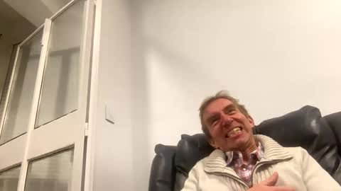 Nico online show from 02-07-25, 07:38