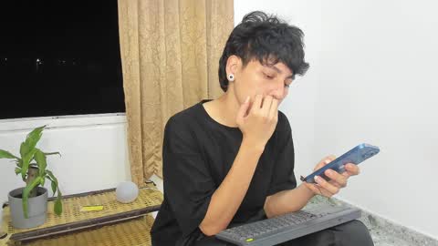 Nico  online show from 03-04-25, 05:53