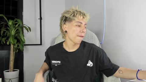 Nico  online show from 09-20-25, 03:40