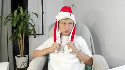 Nico  online show from 11-11-25, 05:07