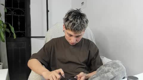 Nico  online show from 11-18-25, 06:29