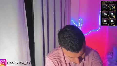 Nicolas online show from 12-18-25, 01:33