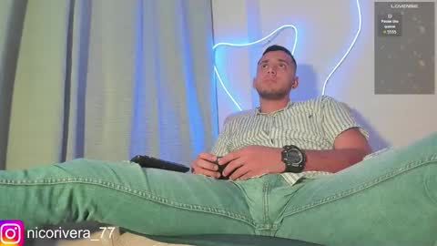 Nicolas online show from 02-12-26, 02:06