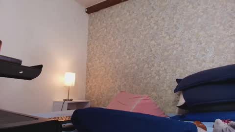 Nicol online show from 09-20-25, 07:26