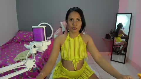Nicol sanchez online show from 01-23-25, 03:16