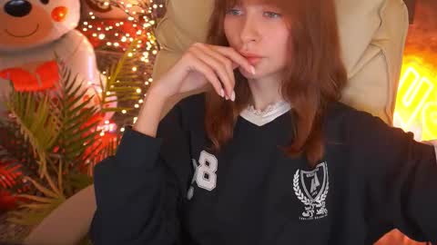 Nicol Moonn online show from 02-18-26, 01:40