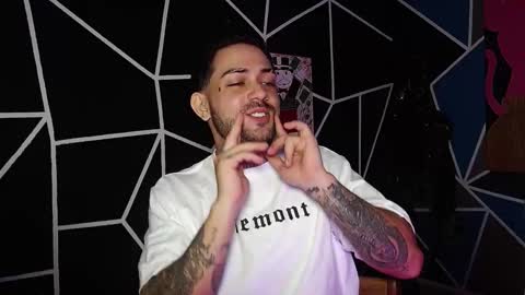 nicolas online show from 11-03-25, 03:19