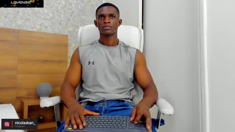 Nicolas online show from 12-05-24, 01:28