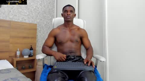 Nicolas online show from 01-17-25, 01:46