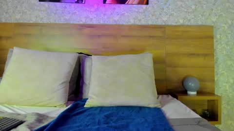 Nicolas online show from 02-27-25, 08:06