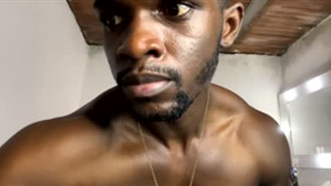 Nicolas online show from 11-27-25, 02:41