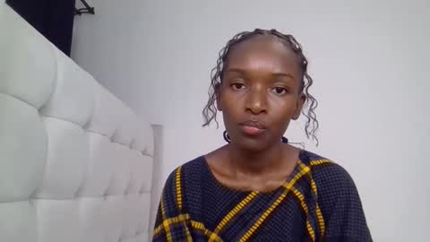 nicole161117 online show from 02-10-26, 09:19