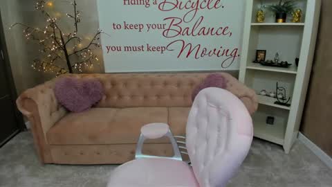 Snapshot of nicole___19 chatting on 12-11-24, 07:14 Nico online show from 12-11-24, 07:14