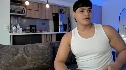 Snapshot of nicole_and_thiago1 chatting on 01-08-26, 02:52 nicole_and_thiago1 online show from 01-08-26, 02:52