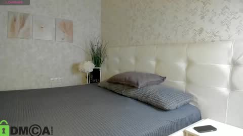 Snapshot of nicole_charm chatting on 11-12-25, 04:51 GMT7TueWedThSu 0300am-0900am. Sa 1000am-0400pm online show from 11-12-25, 04:51