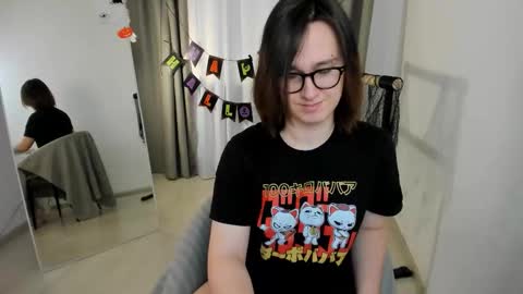 Nicole online show from 10-22-25, 10:59