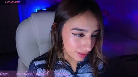 Nicole online show from 10-17-25, 03:42