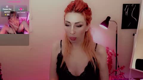 Snapshot of nicole_g0ld_ chatting on 12-14-24, 04:01 Nicole online show from 12-14-24, 04:01