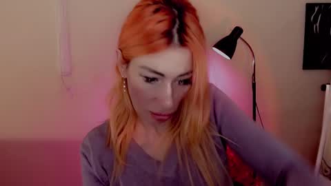 Snapshot of nicole_g0ld_ chatting on 12-23-24, 07:38 Nicole online show from 12-23-24, 07:38