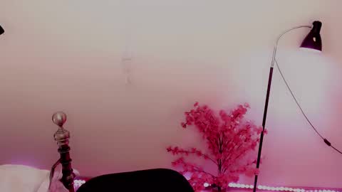 Snapshot of nicole_g0ld_ chatting on 01-20-25, 05:48 Nicole online show from 01-20-25, 05:48