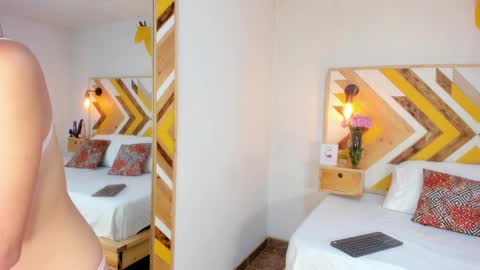 Nicole Haley online show from 02-21-25, 11:44