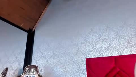 Nicole online show from 01-10-25, 06:31