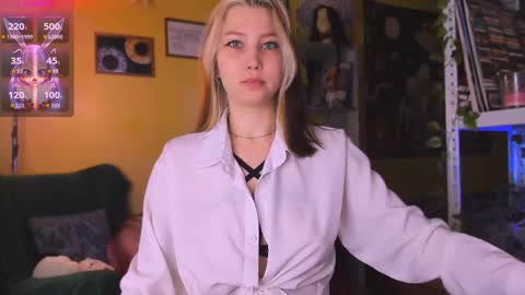 Nicole online show from 11-09-25, 04:22