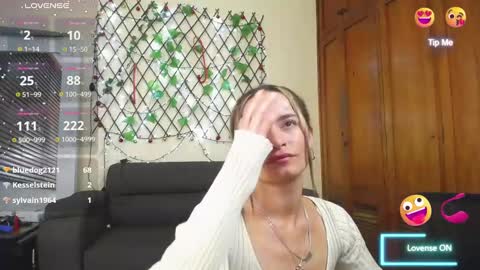 Nicole Santana online show from 02-11-25, 03:08