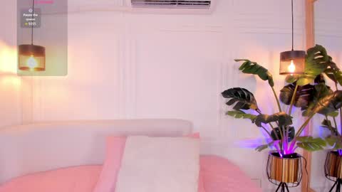 N A T A L I A online show from 04-07-26, 09:37