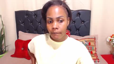 Snapshot of nicolechanell271 chatting on 12-18-24, 02:32 Nicole Chanel online show from 12-18-24, 02:32