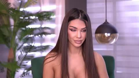 Nicole online show from 10-01-25, 07:25