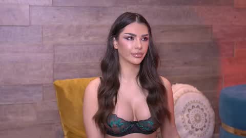 Snapshot of nicoledevin chatting on 01-06-26, 06:50 Nicole online show from 01-06-26, 06:50