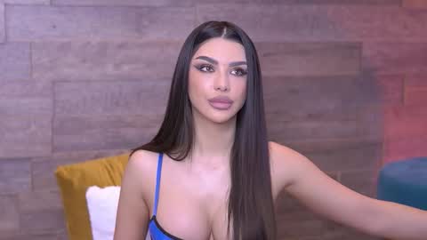 Snapshot of nicoledevin chatting on 01-12-26, 07:46 Nicole online show from 01-12-26, 07:46