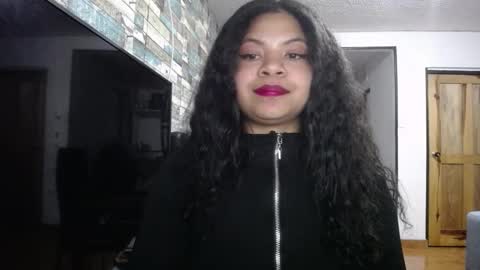 Nicole online show from 09-12-25, 11:37