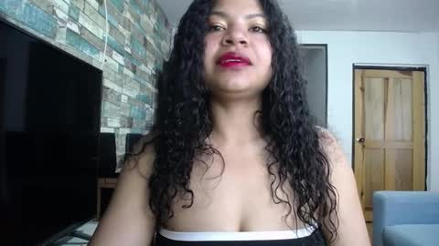 Nicole online show from 09-30-25, 01:05