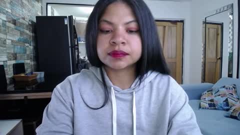 Nicole online show from 10-03-25, 09:34