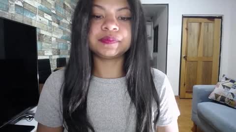 Nicole online show from 10-04-25, 09:40