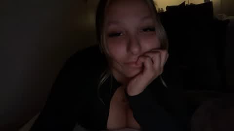 Snapshot of nicolelovesyou444 chatting on 06-17-26, 02:47 nicolelovesyou444 online show from 06-17-26, 02:47