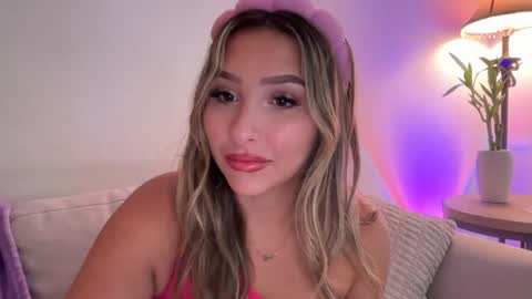 Snapshot of nicolelovesyou444 chatting on 08-05-26, 02:31 nicolelovesyou444 online show from 08-05-26, 02:31
