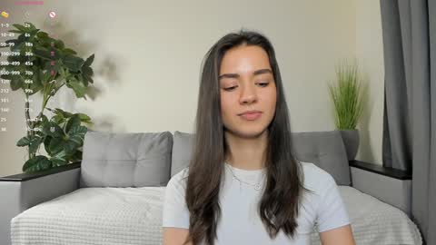 Dua Lipa online show from 12-20-24, 07:17