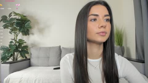 Dua Lipa online show from 01-19-25, 01:01