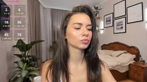 Dua Lipa online show from 09-15-25, 04:18