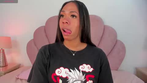 Snapshot of nicoleparadise_ chatting on 01-29-25, 01:07 NICOLE online show from 01-29-25, 01:07