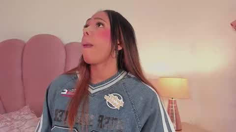 NICOLE online show from 11-20-25, 12:49