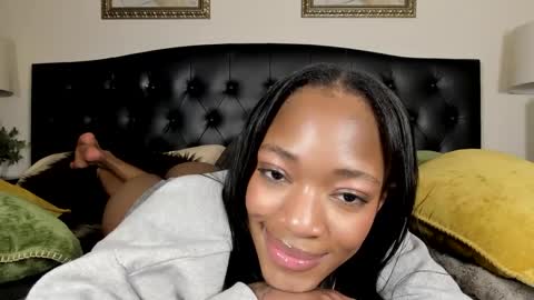 Nicole online show from 02-27-25, 04:10